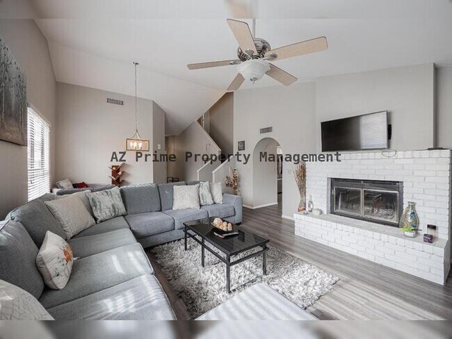 Building Photo - 25 S Ocean Dr