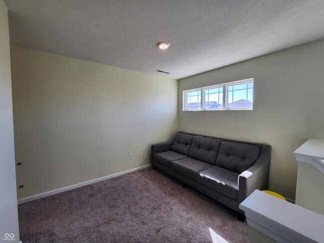 Building Photo - 2573 Plano Dr