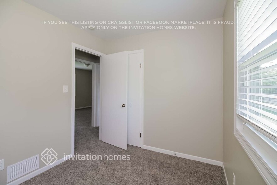 Building Photo - 606 Cherrywood Dr