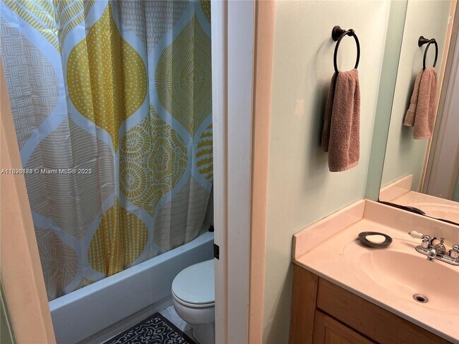 Building Photo - 9691 SW 138th Ave