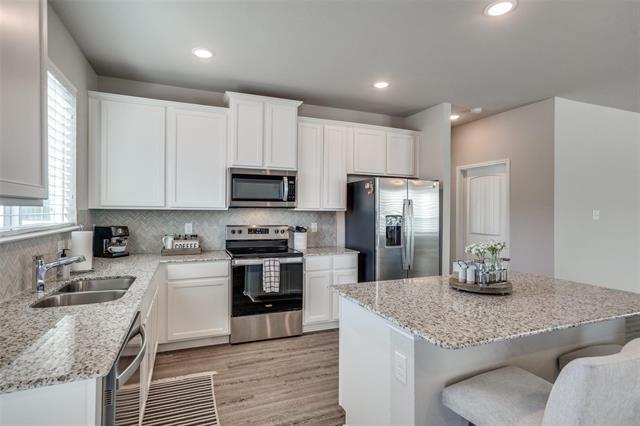 Building Photo - 9024 HUXLEY Dr