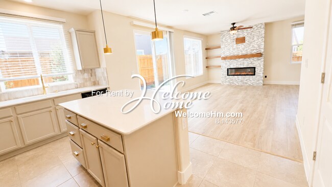 Building Photo - 2010 Harmony Valley Dr