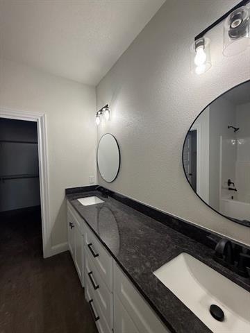 Building Photo - 6984 Nitin Way