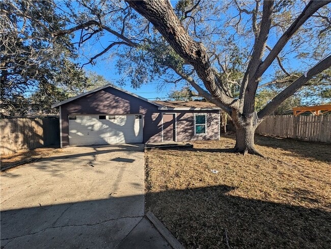 Building Photo - 4110 Lowman St