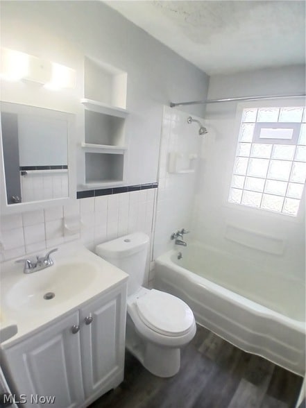 Building Photo - 5247 Old Oxford Ln