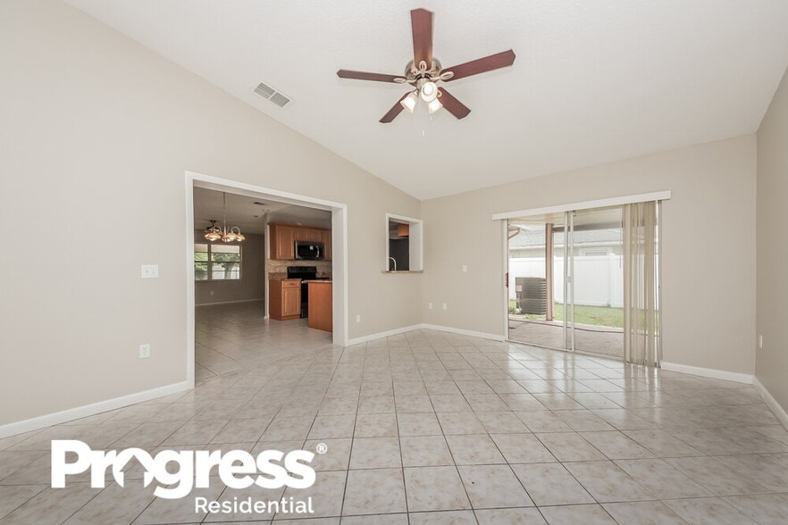Building Photo - 12127 Dakota Woods Ln