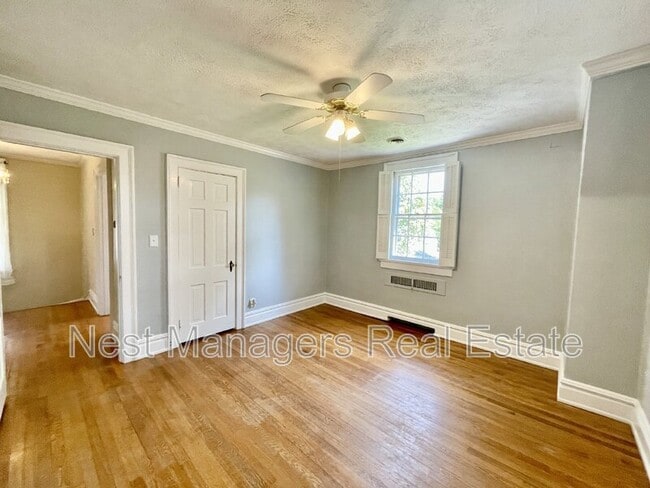 Building Photo - 1518 Fort Bragg Rd