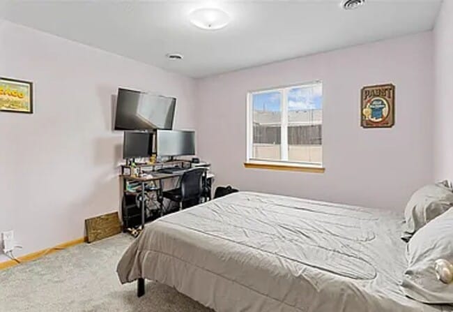 Building Photo - West Side Duplex!