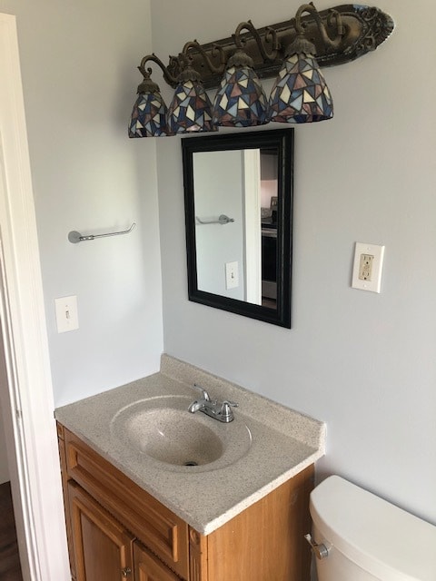 Building Photo - 93 1/2 Lake St