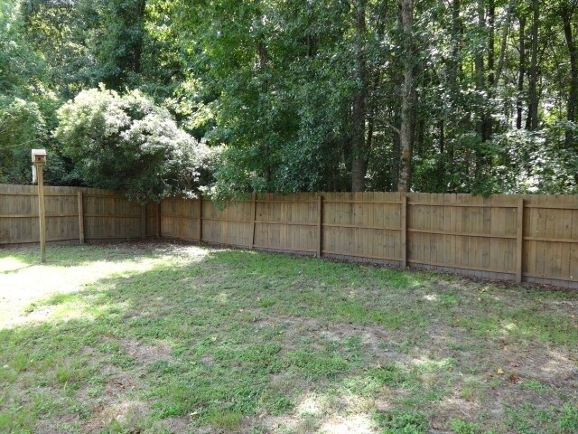 Building Photo - 45 Wintergreen Dr