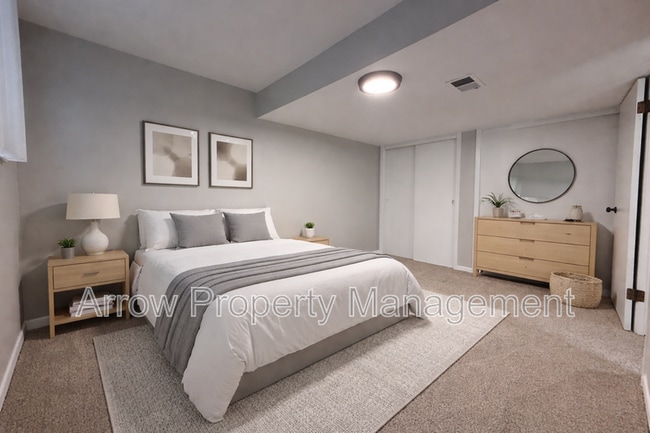 Building Photo - 1621 G St