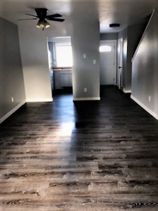 Building Photo - 471 Paxon St