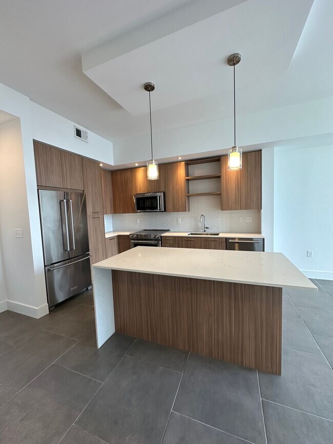 Building Photo - 235 NE 29th St