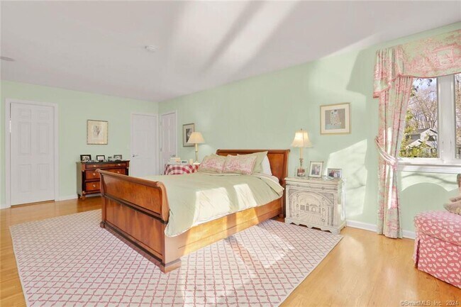 Building Photo - 12 Signal Ln