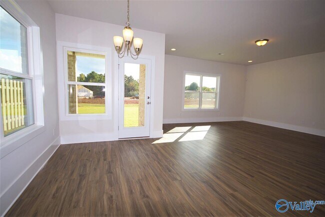 Building Photo - 104 Williams Pointe Boulevard SW