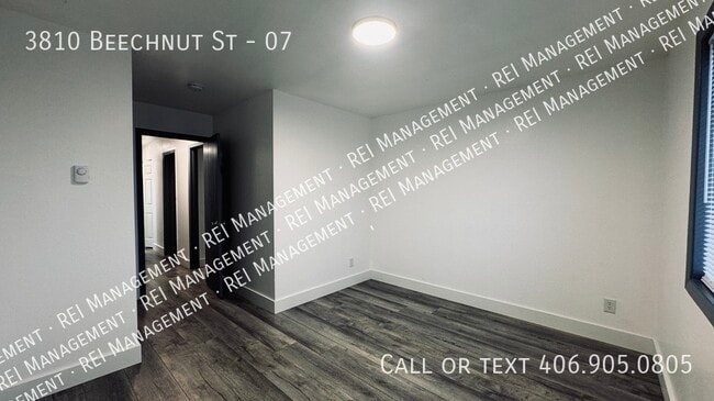 Building Photo - 3810 Beechnut St