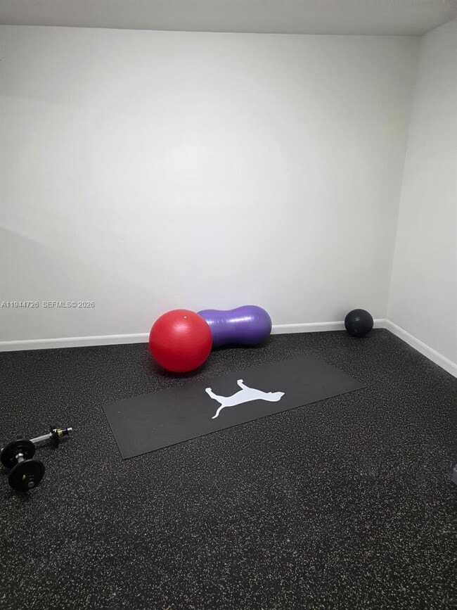 Building Photo - 18151 NE 31st Ct