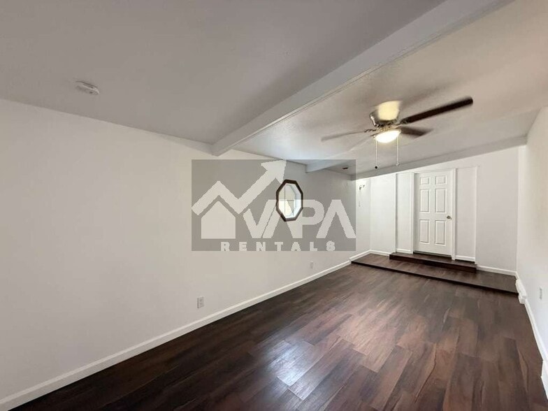 Building Photo - 407 Creath Pl