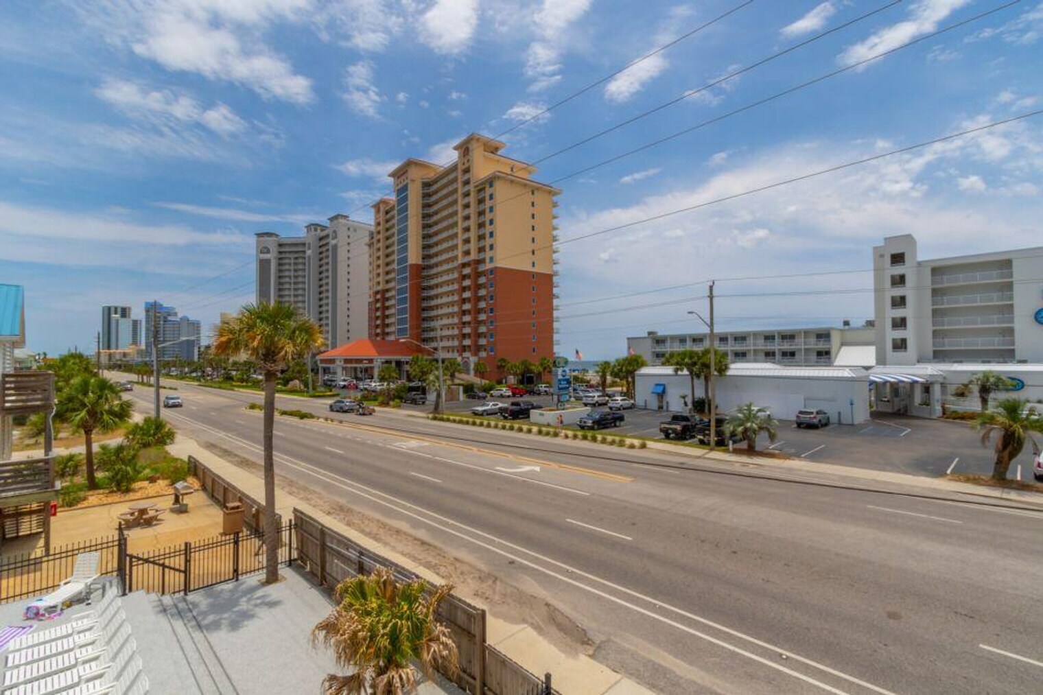 Building Photo - 344 E Beach Blvd