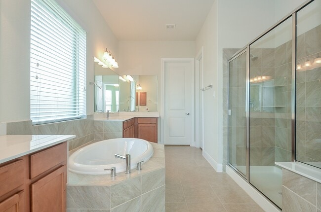 Building Photo - 25122 Sundance Park Ln