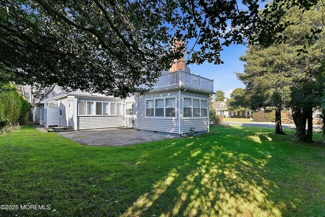 Building Photo - 204 Neptune Pl