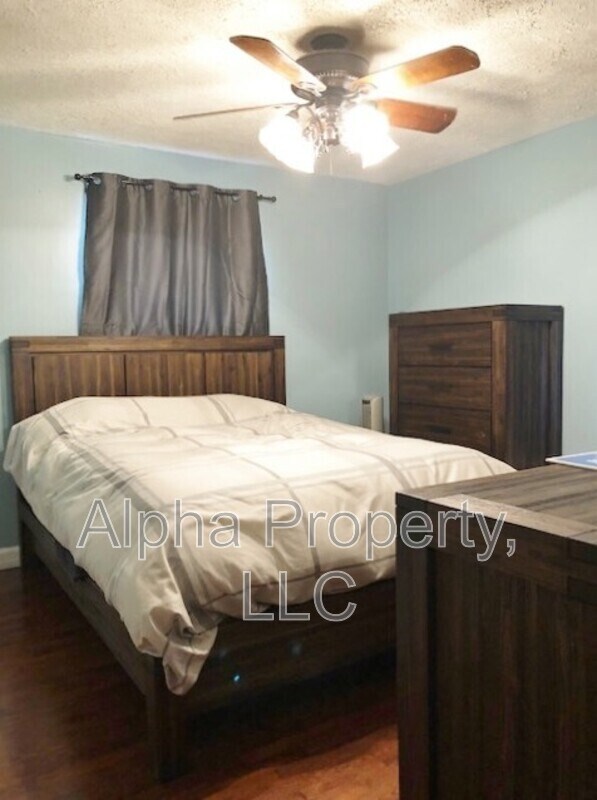 Building Photo - 7 Pembroke Ln