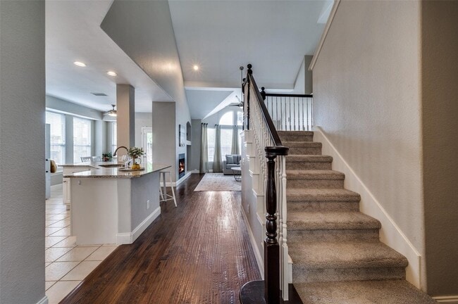 Building Photo - 4621 Hinton Dr