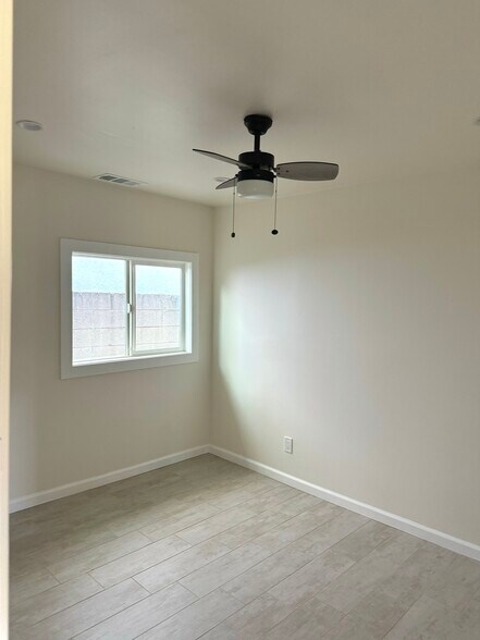 Building Photo - 315 N Alvarado St