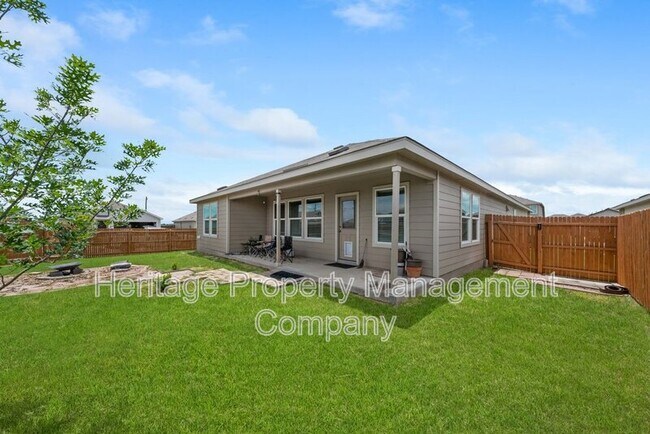 Building Photo - 2700 Coral Vly