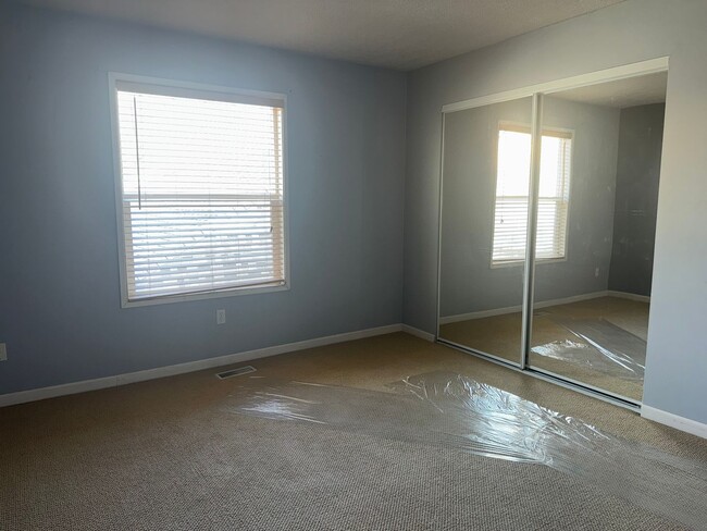 Building Photo - Charming Remodeled Townhome in Raleigh West - Prime Location w/ Garage & Private Patio