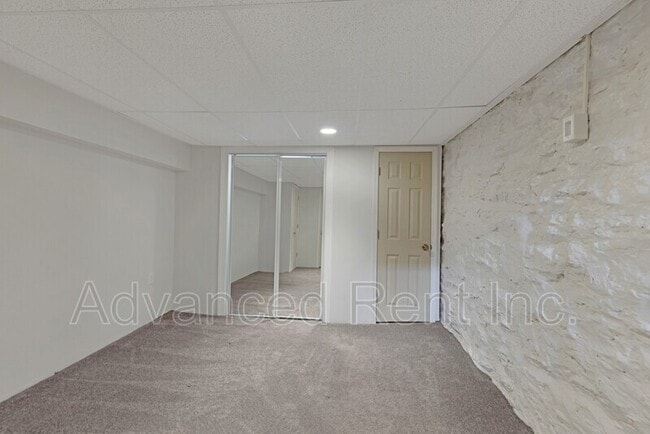 Building Photo - 415 S Robinson St