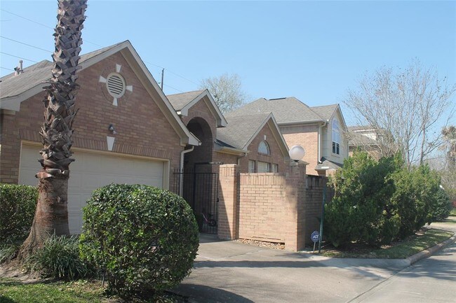 Building Photo - 1314 Parkway Ct