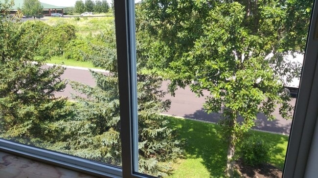 Building Photo - 2187 Cool Stream Cir