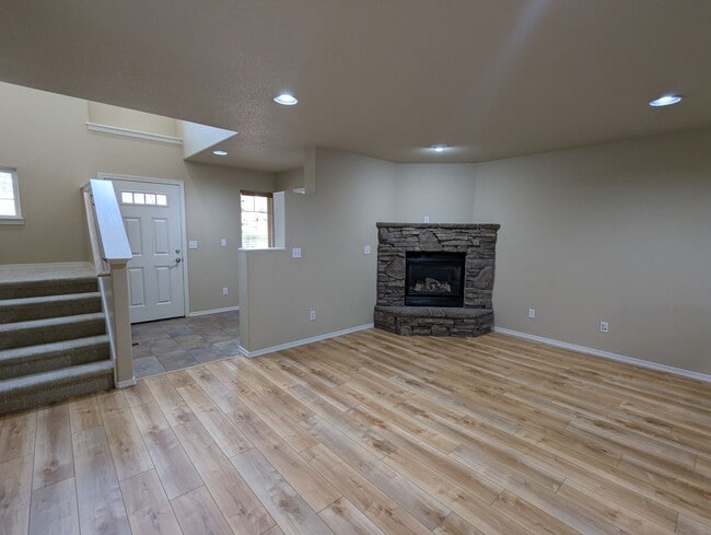 Building Photo - 20565 Sun Meadow Way