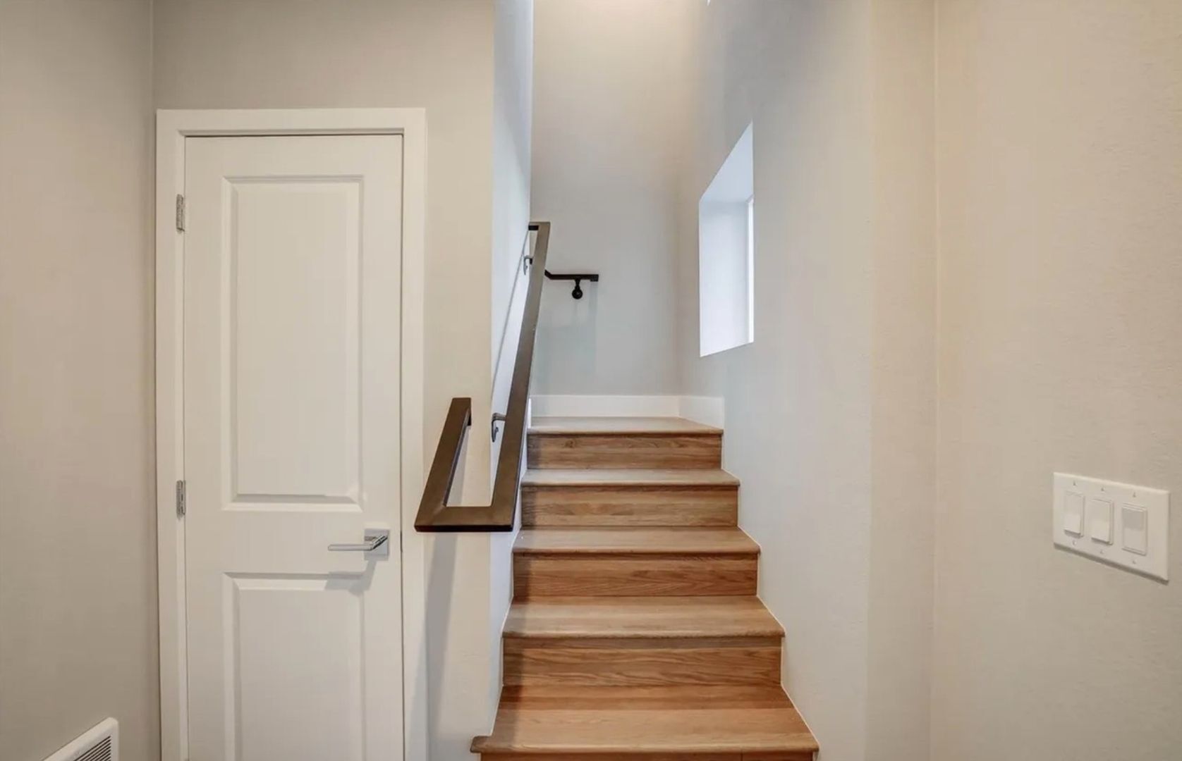 Building Photo - 3816 Zenobia St