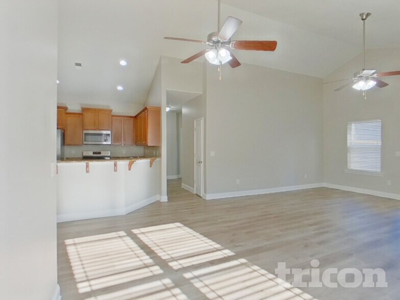 Building Photo - 506 Airdale Ln