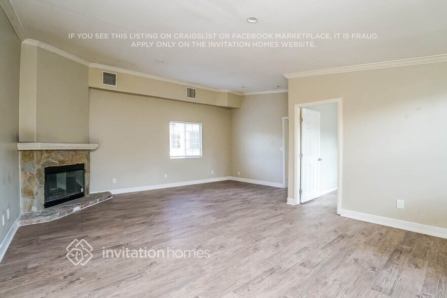 Building Photo - 10831 Balboa Blvd