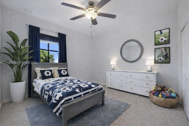 Building Photo - 16620 SW 42nd Terrace