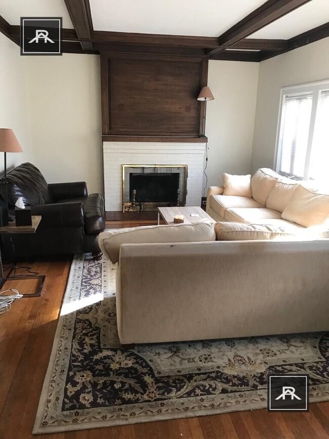 Building Photo - 5 bedroom in Brighton MA 02135