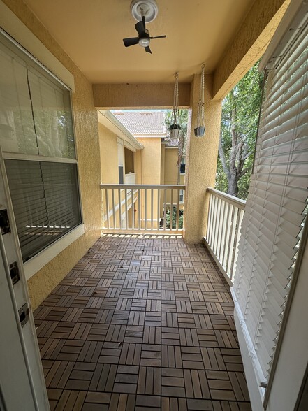 Building Photo - 19920 Villa Ridge Dr