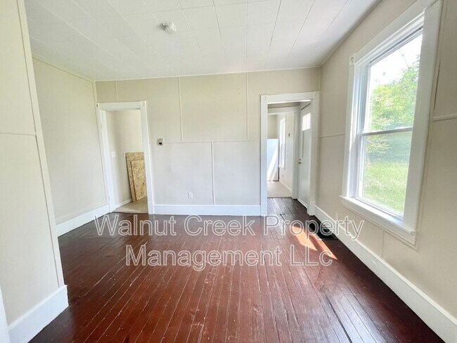 Building Photo - 1627-1627 E 31st St