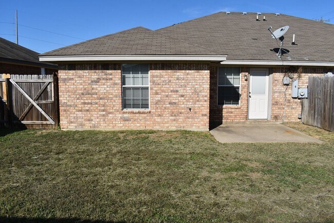 Building Photo - 3800 Pecos Dr