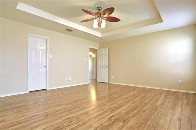 Building Photo - 1724 Honey Creek Ln