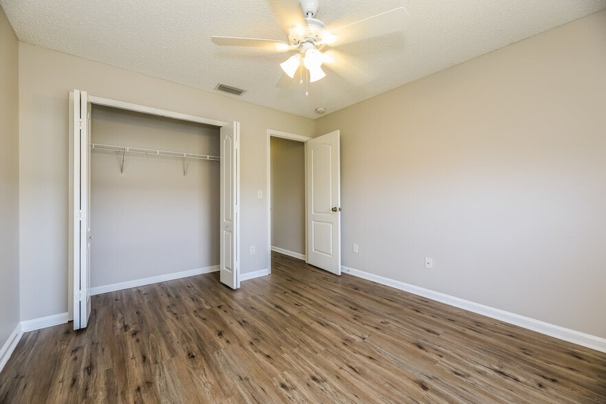 Building Photo - 13919 Ridgewick Dr