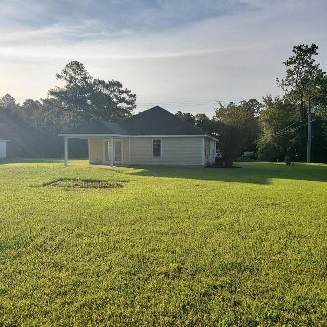 Building Photo - Charming Single-Story Haven: Your Ideal Rental Home in Valdosta, Georgia
