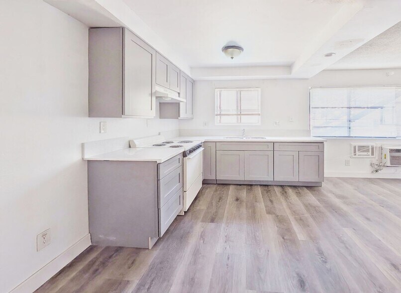 Building Photo - 8061 8th St