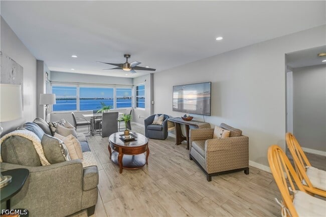 Building Photo - 1900 Clifford St