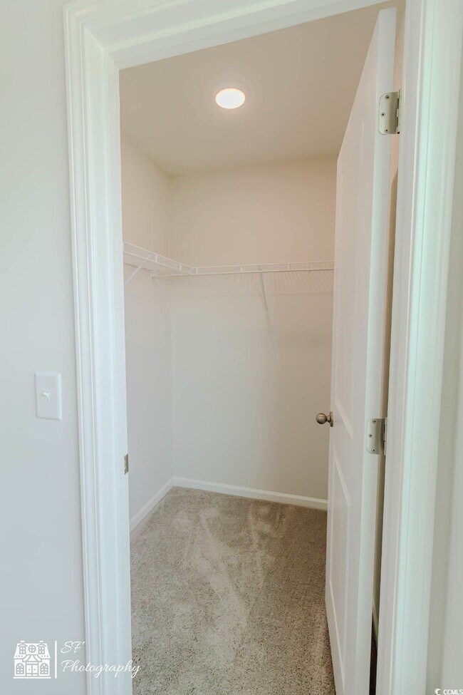 Building Photo - 1863 Villena Dr