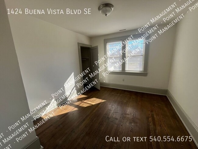 Building Photo - 1424 Buena Vista Blvd SE