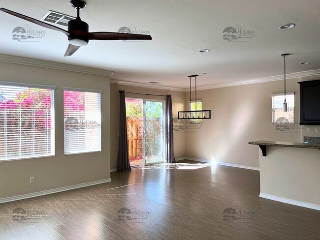 Building Photo - Charming 3BR/3BA Home in Welcoming Tesoro ...